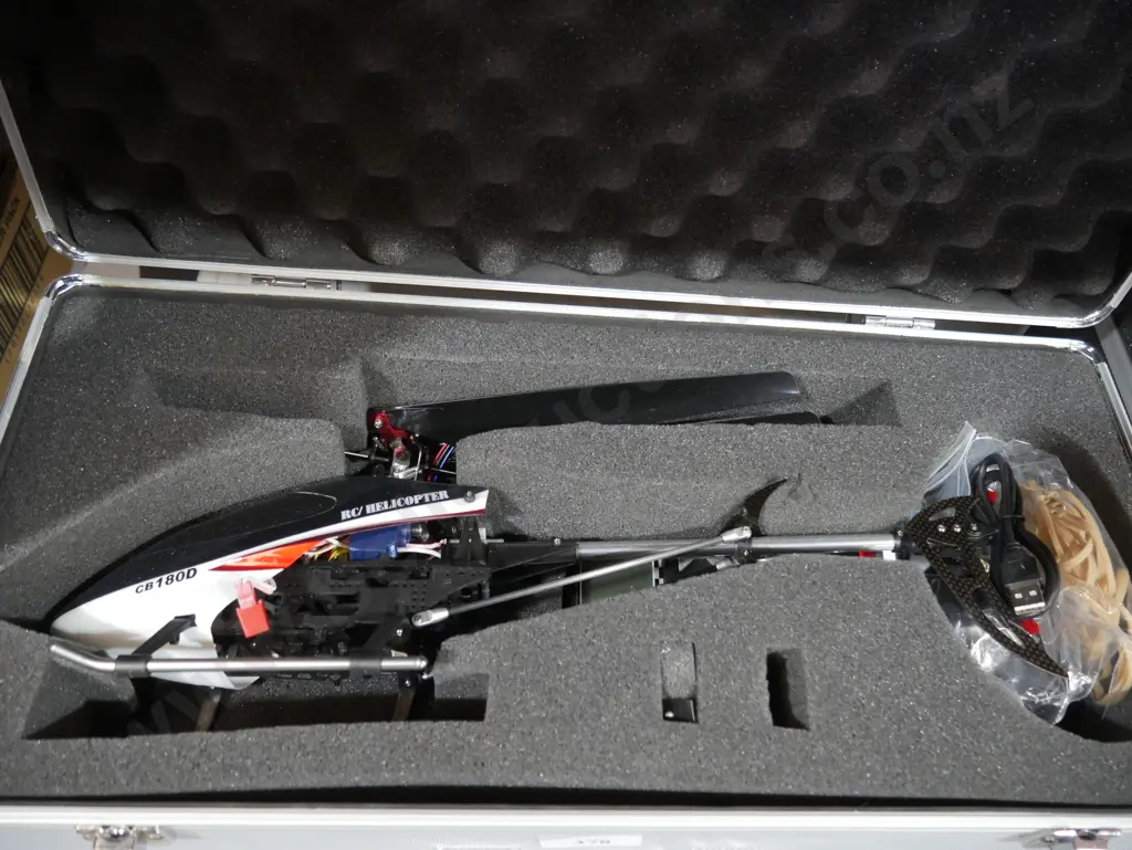 RC helicopter Image 1++