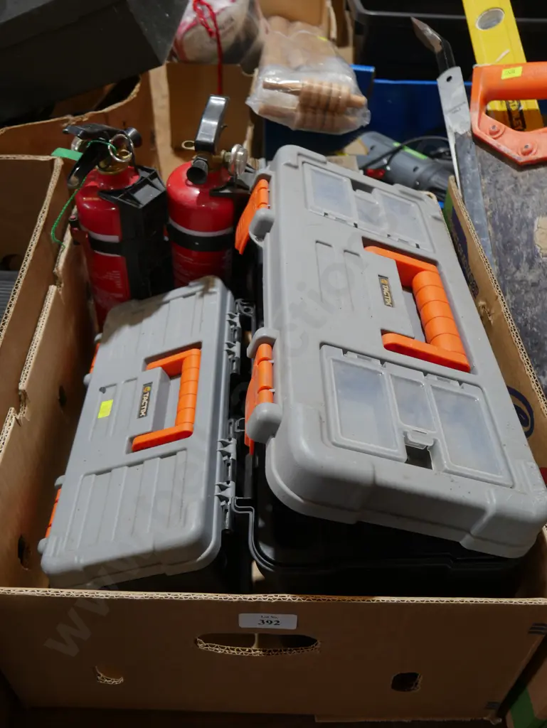 Tool boxes and fire extinguishers Image 1++