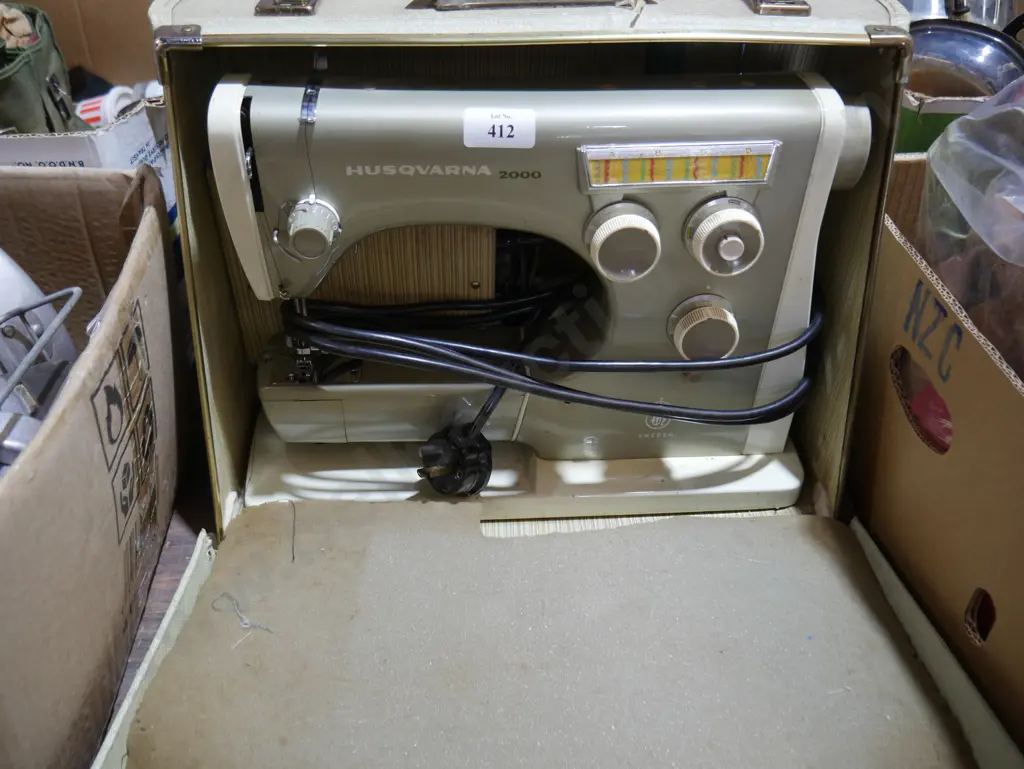 Husqvarna 2000 sewing machine Image 1++