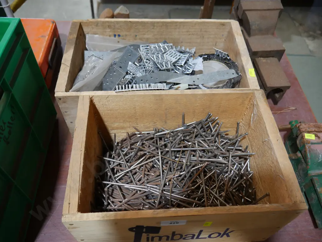 Nails, nail plates Image 1++