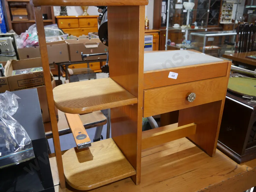 Telephone seat Image 1++