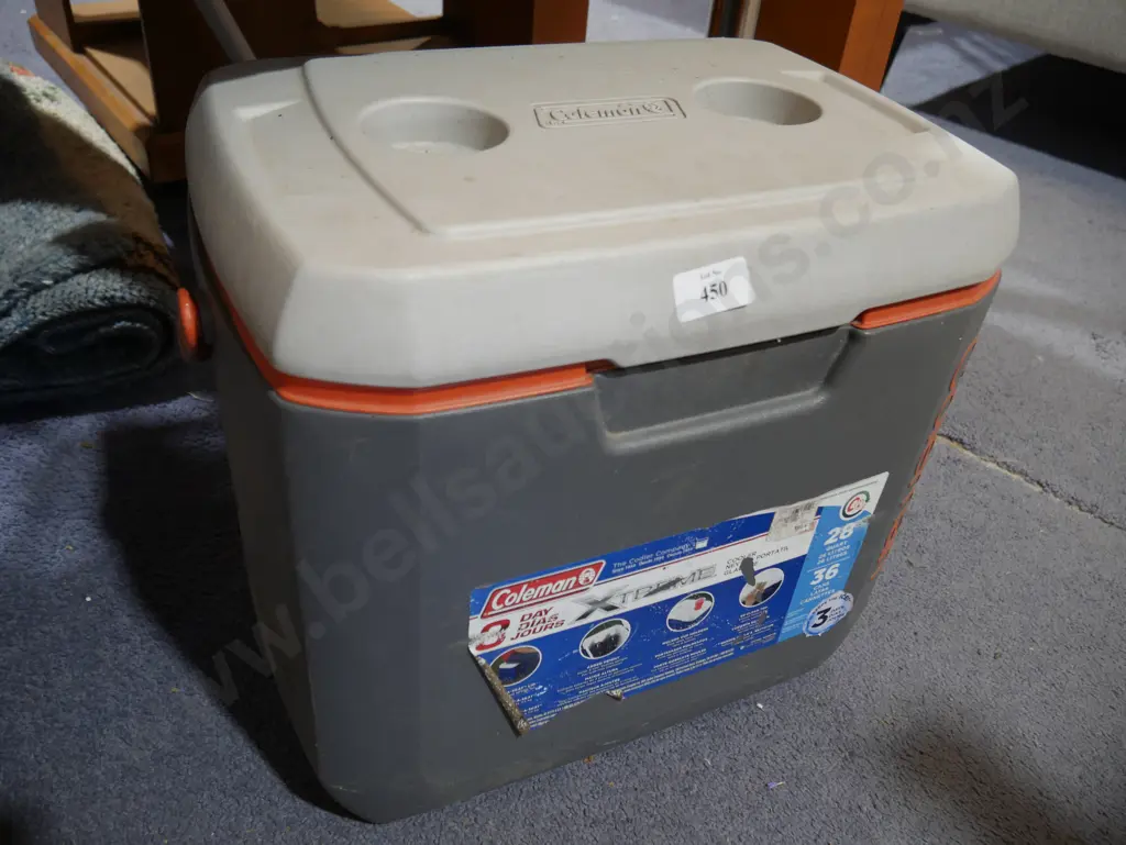 Coleman chilly bin Image 1++