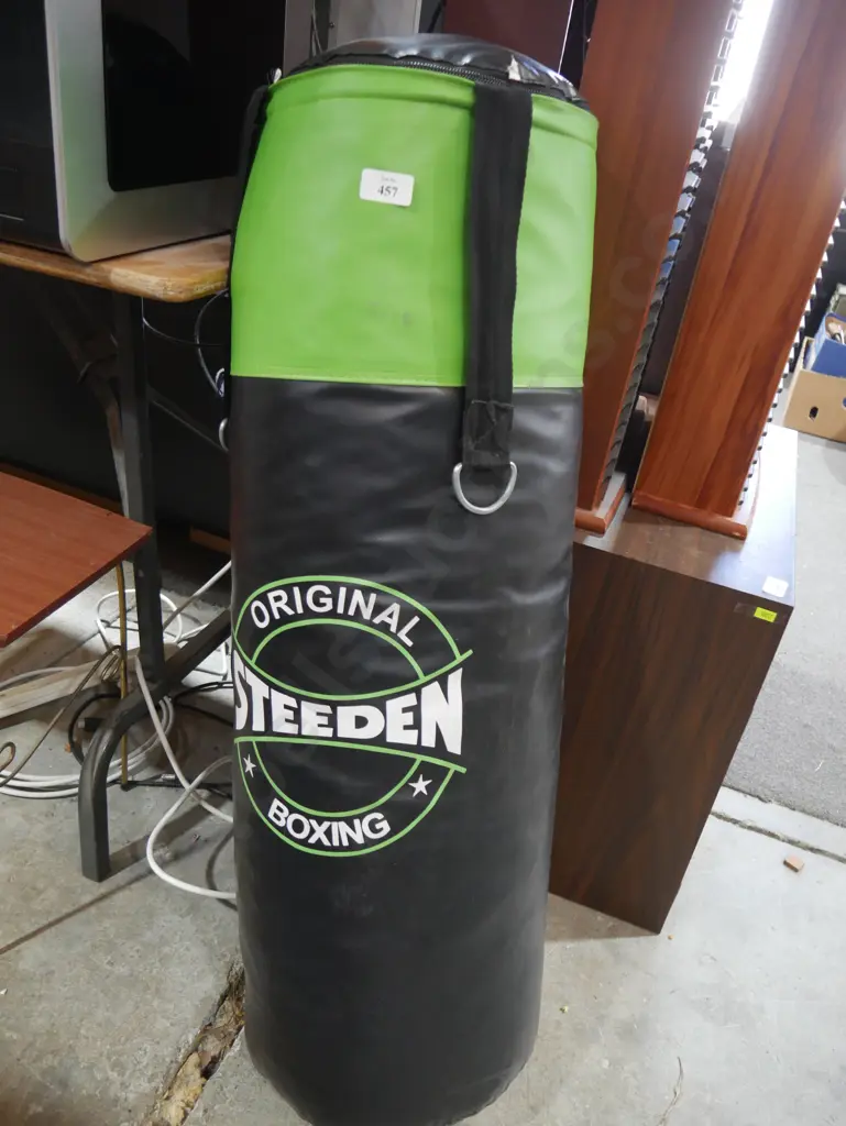 Steeden boxing bag Image 1++