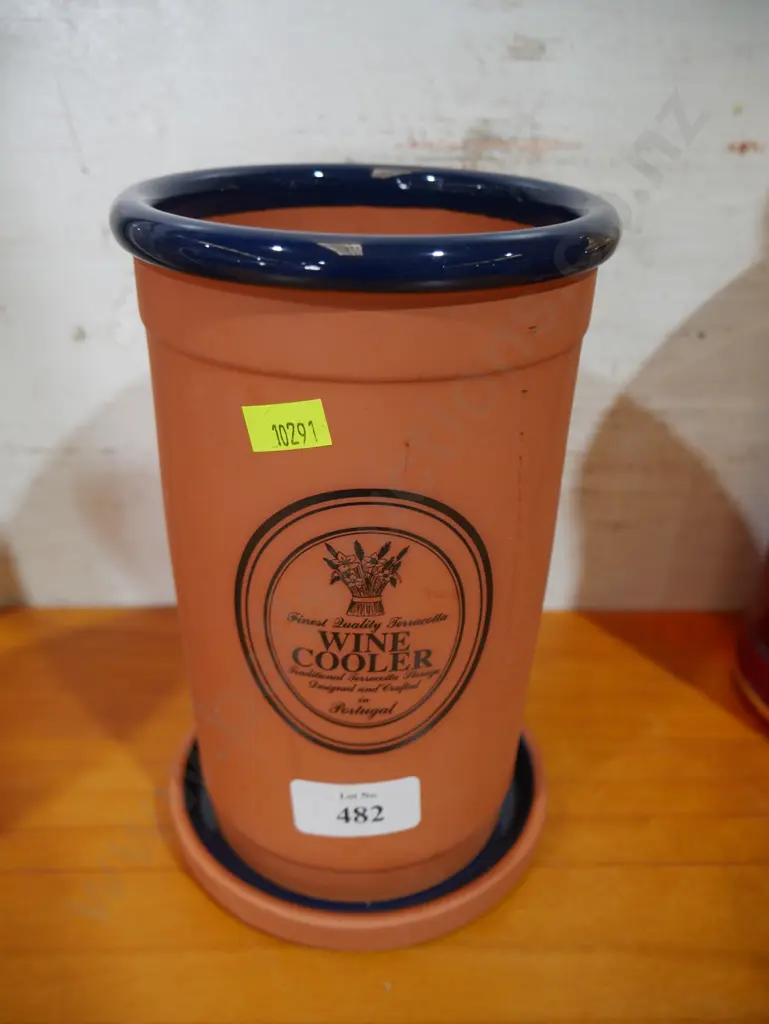 Terracotta wine cooler Image 1++