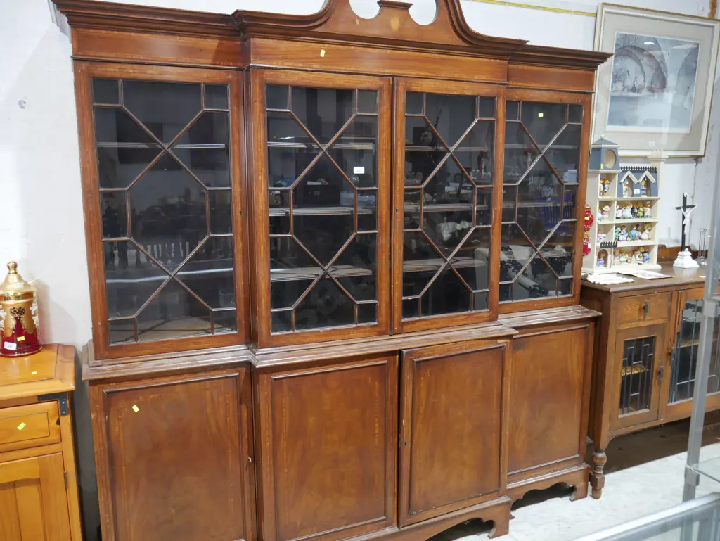 Breakfront bookcase cabinet Image 1++