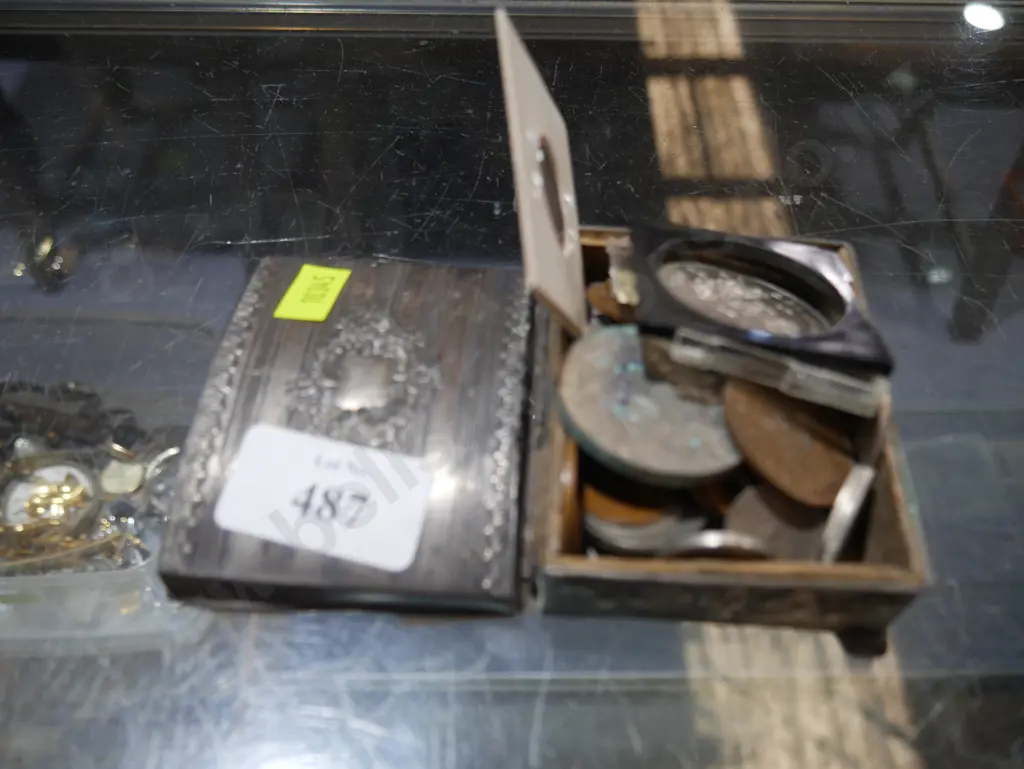 Assorted coins Image 1++