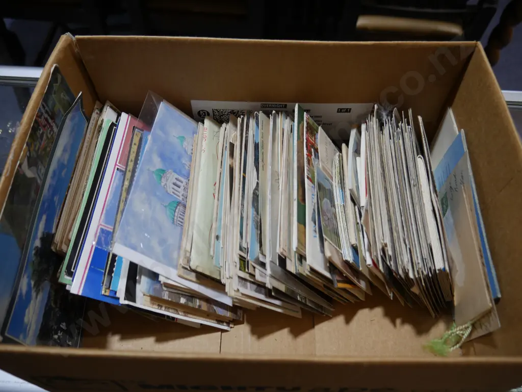 Assorted postcards Image 1++