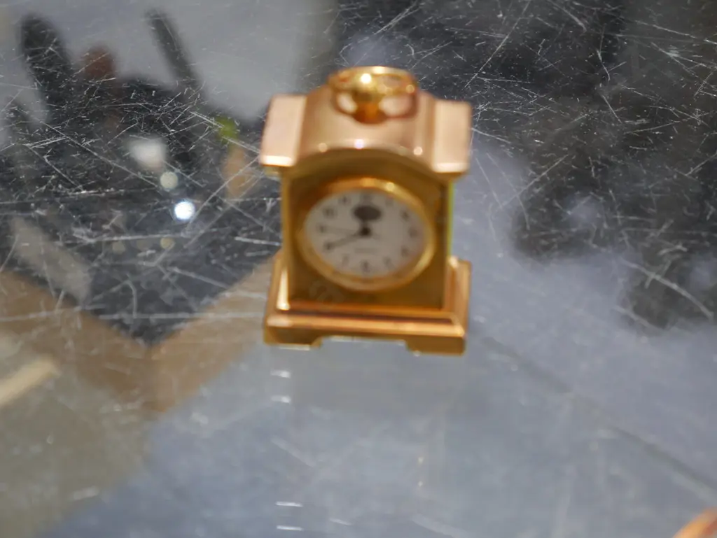 Miniature clock Image 1++
