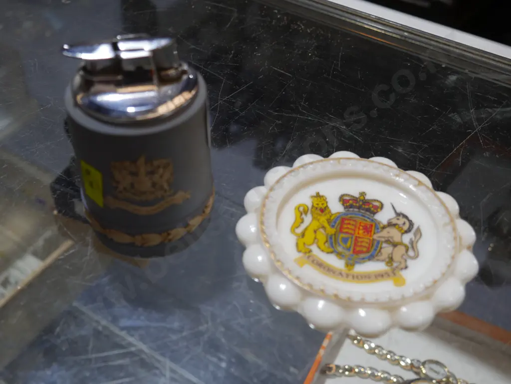 Wedgwood lighter etc Image 1++
