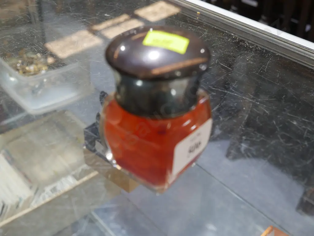 Stirling Silver Top smelling salts Image 1++