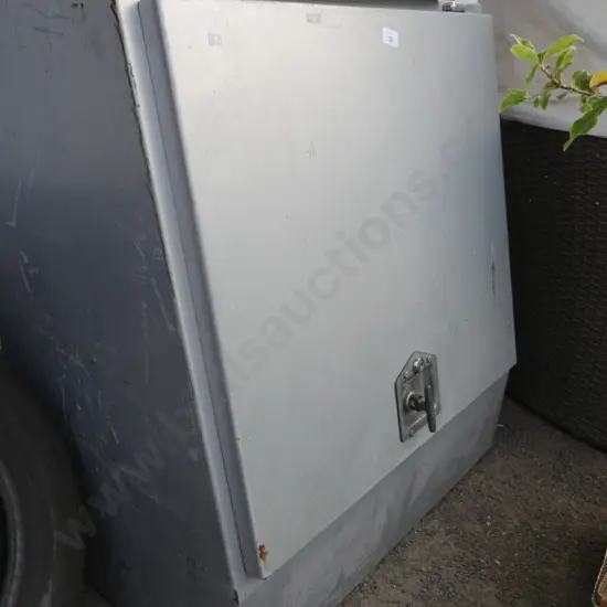 Steel storage cabinet