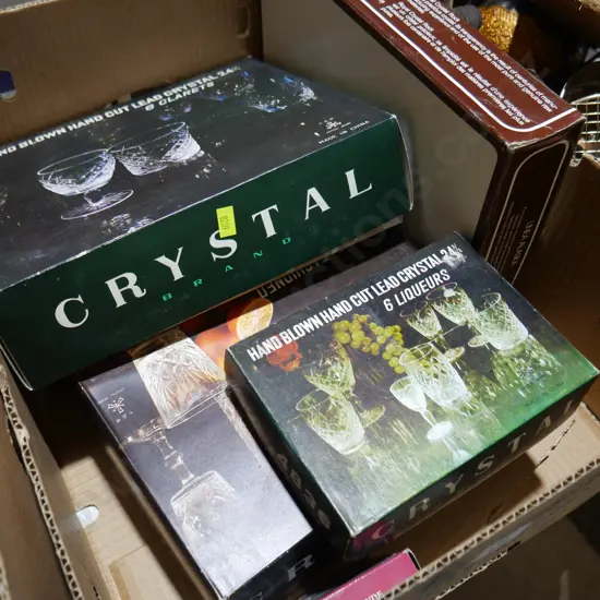 Boxed crystal tumblers etc