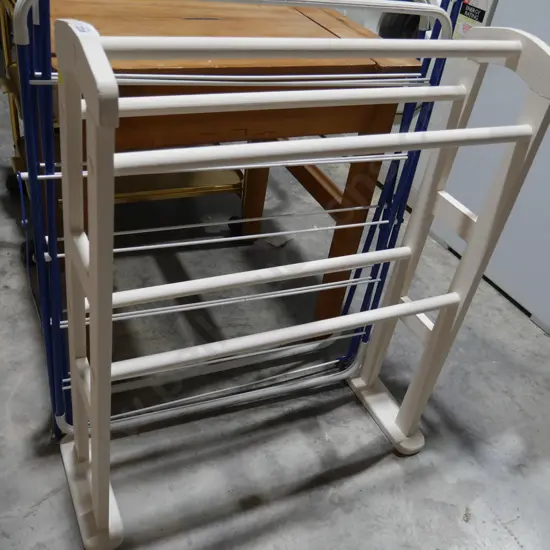 Towel rail