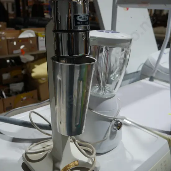 Milkshake maker and blender