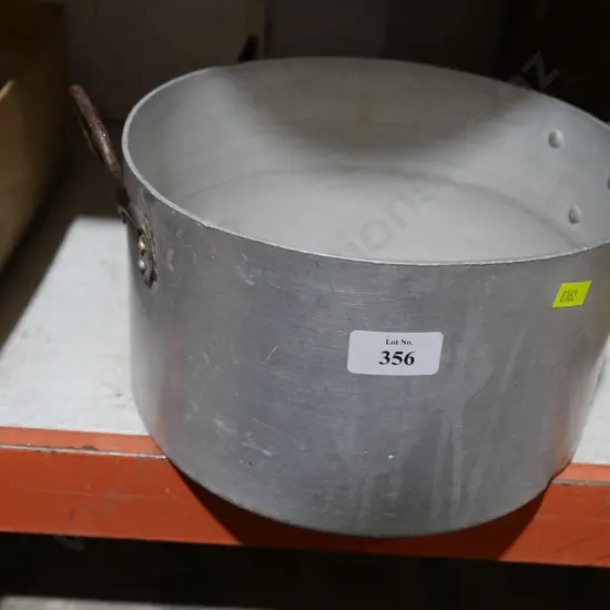 Aluminium pot