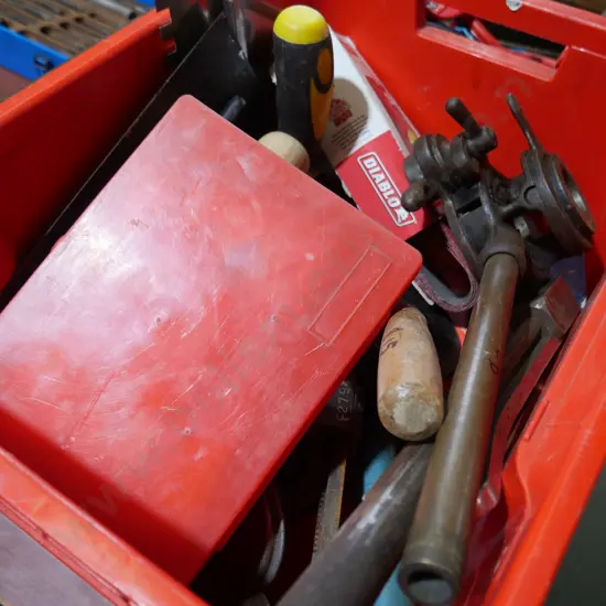 Box tool sundries