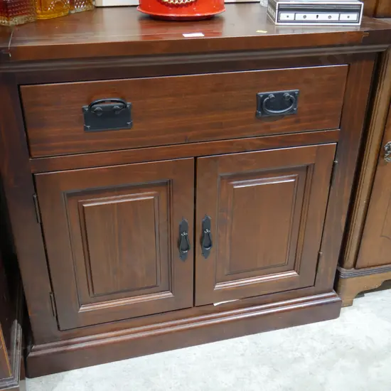 2 door cupboard