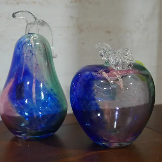 Apple & pear glass paperweights