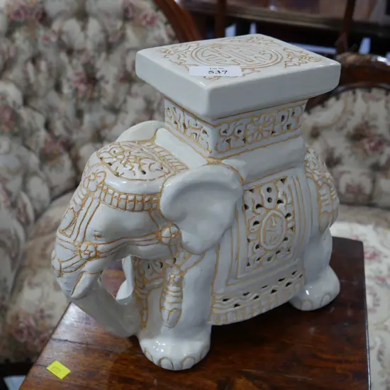 Elephant plant stand