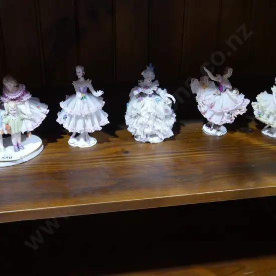 5 Dresden figurines