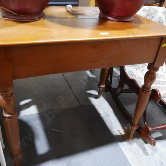 Turned leg table