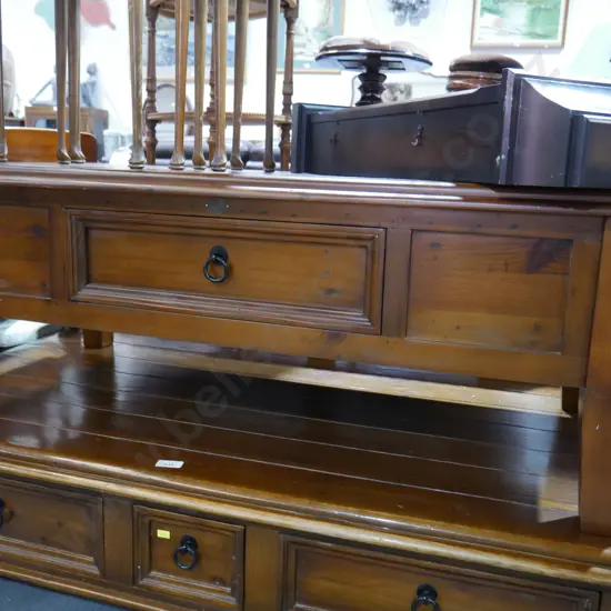 Coffee table with drawer