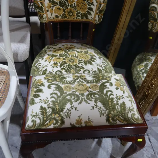 Nursing chair and stool