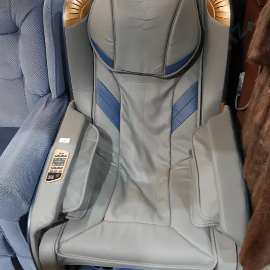 V Revive massage chair