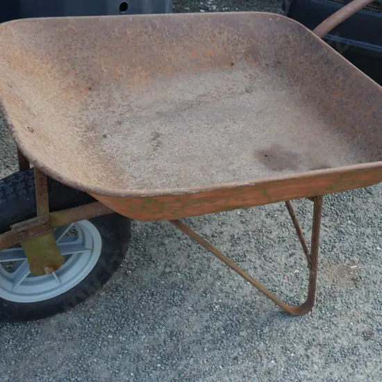 Wheel barrow