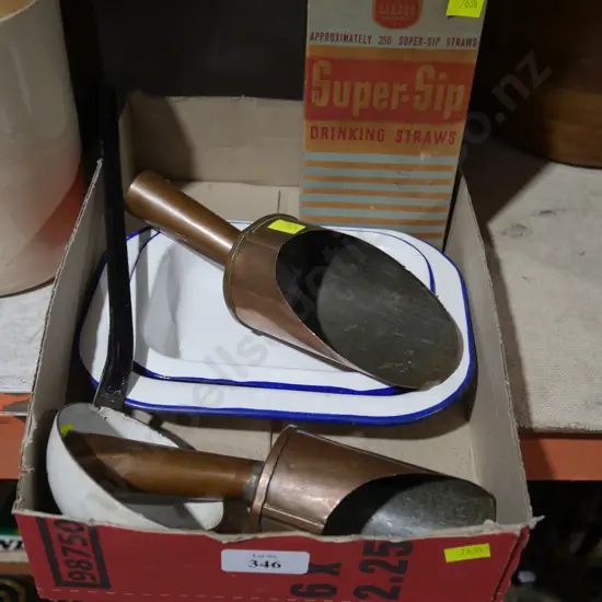 Enamel and kitchen ware pieces