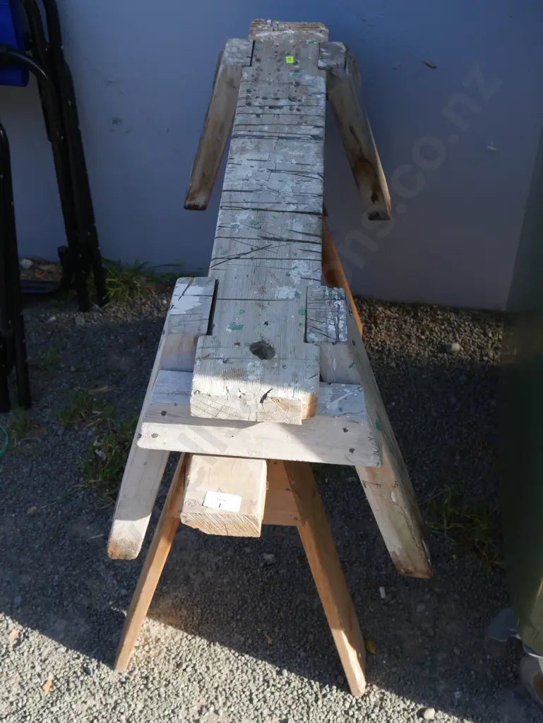 2 saw horses Image 1++