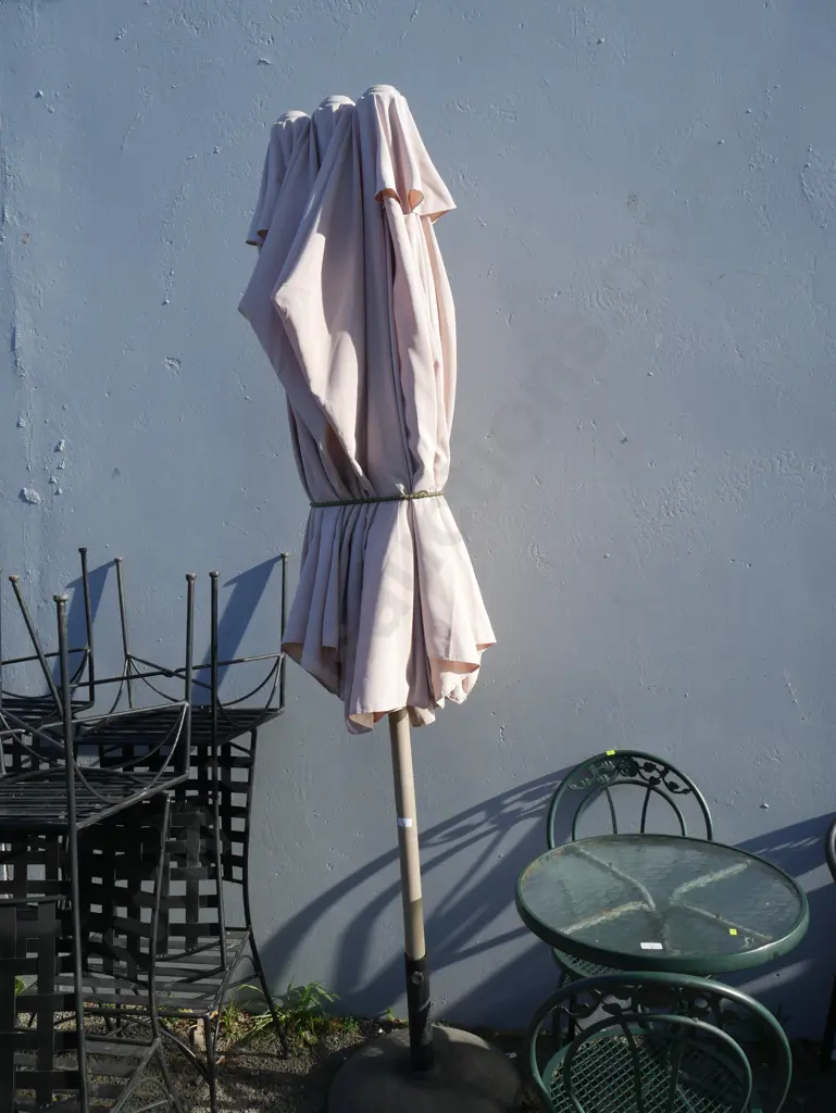 Sun umbrella Image 1++