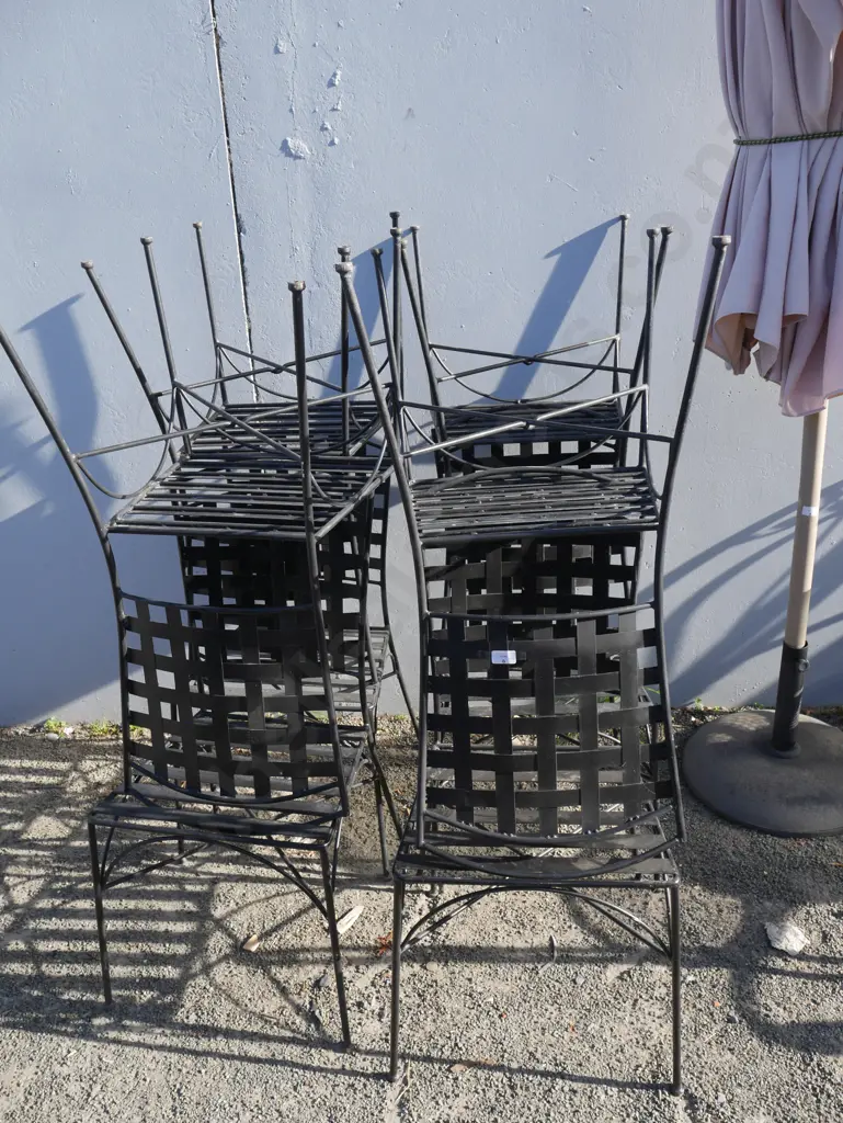 8 black metal chairs Image 1++