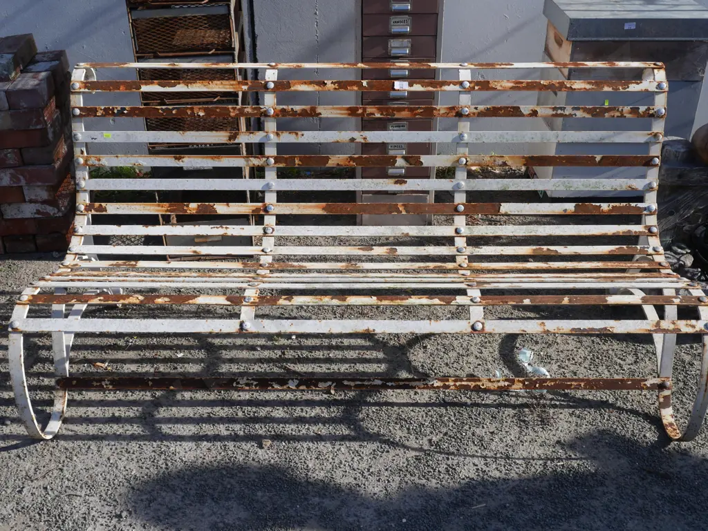 Cast iron outdoor bench Image 1++