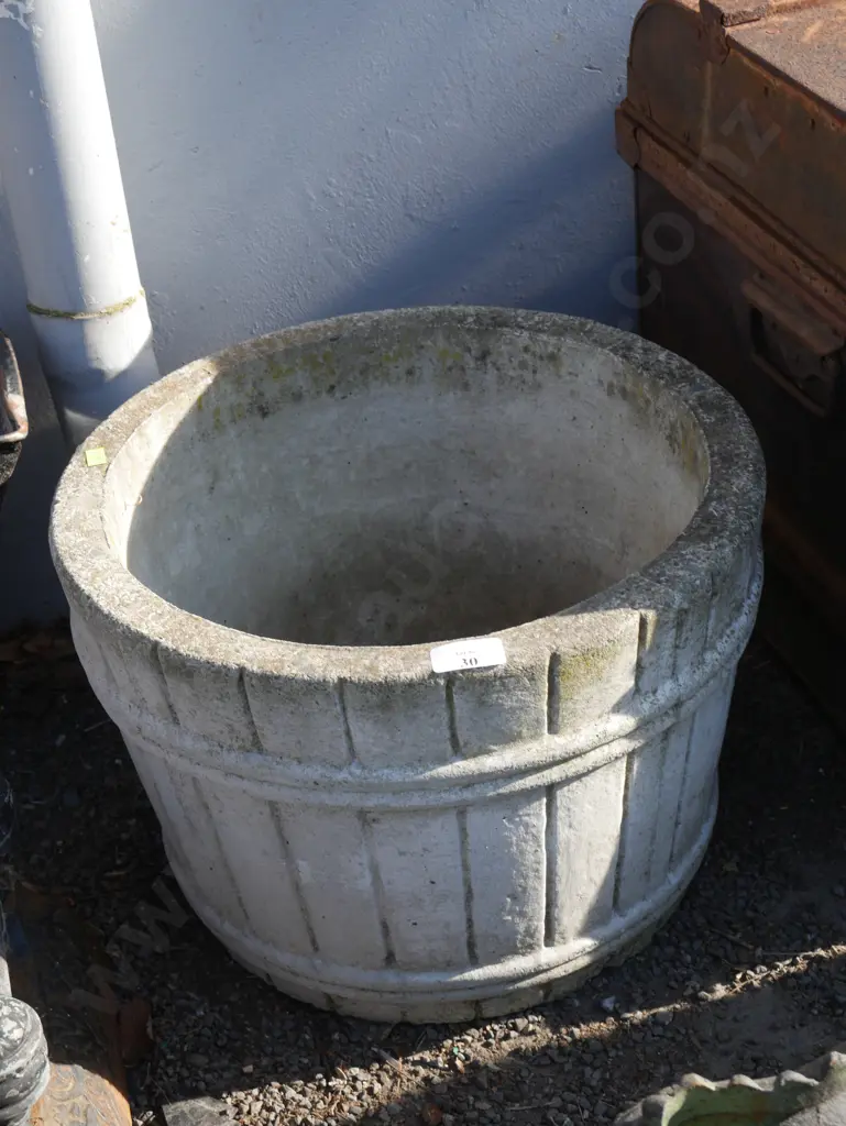 Concrete planter Image 1++