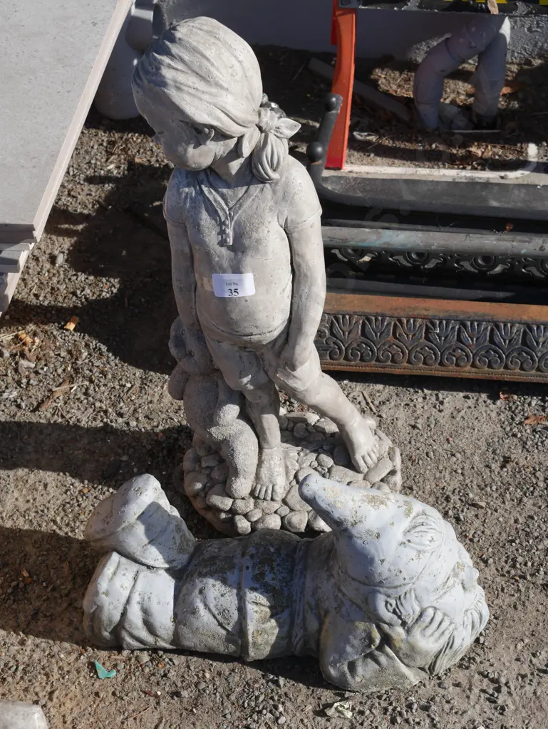 2 garden ornaments Image 1++