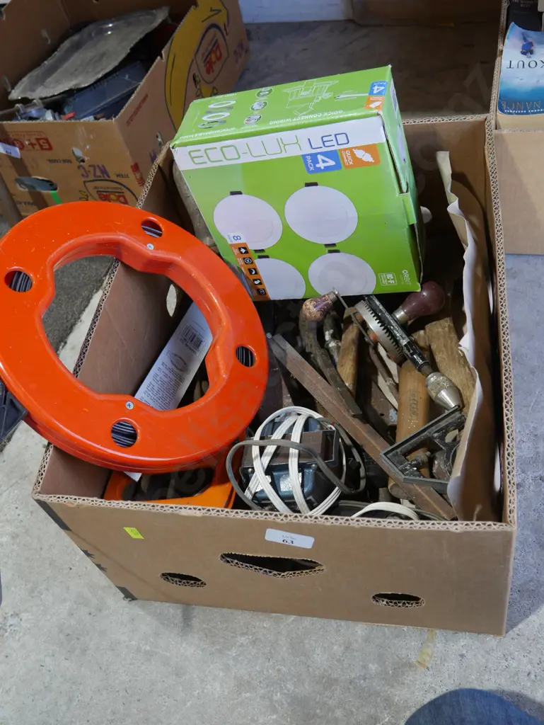 Box of tools etc Image 1++