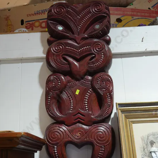 Maori wooden carving