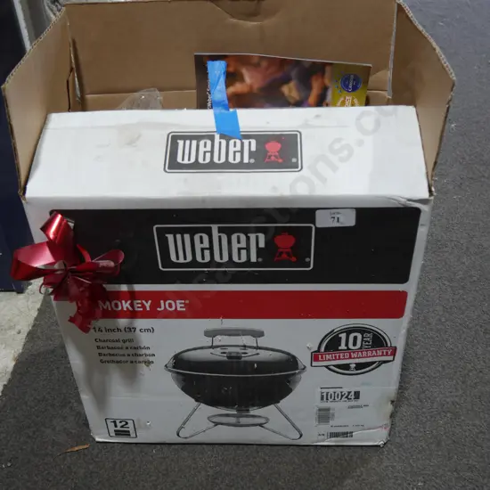 Weber Smokey Joe BBQ