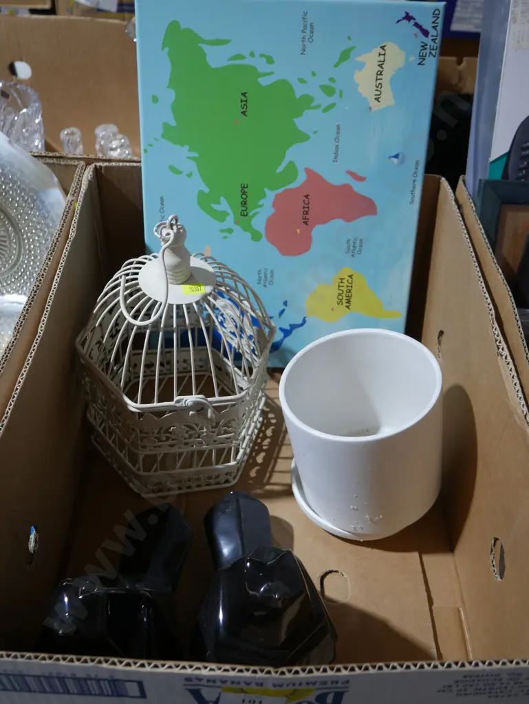 Ornamental bird cage, bird ornaments etc Image 1++