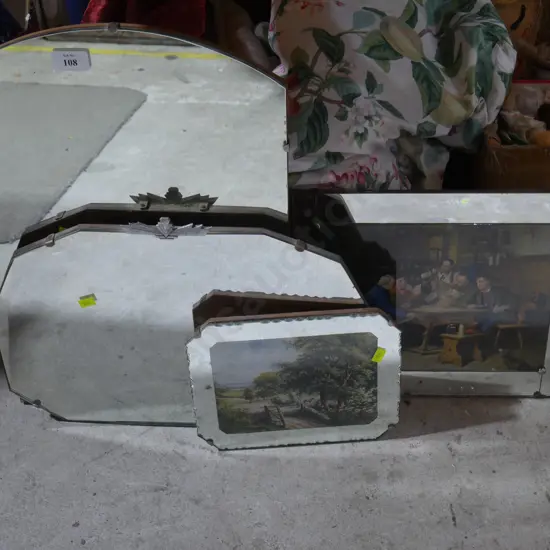 Mirrors and mirror pictures