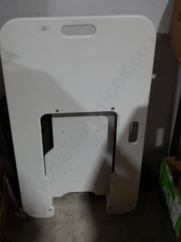 Portable sewing table Image 1++