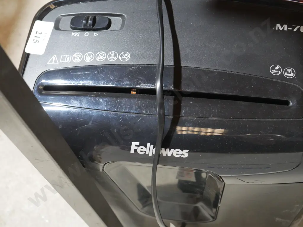 Paper shredder Image 1++