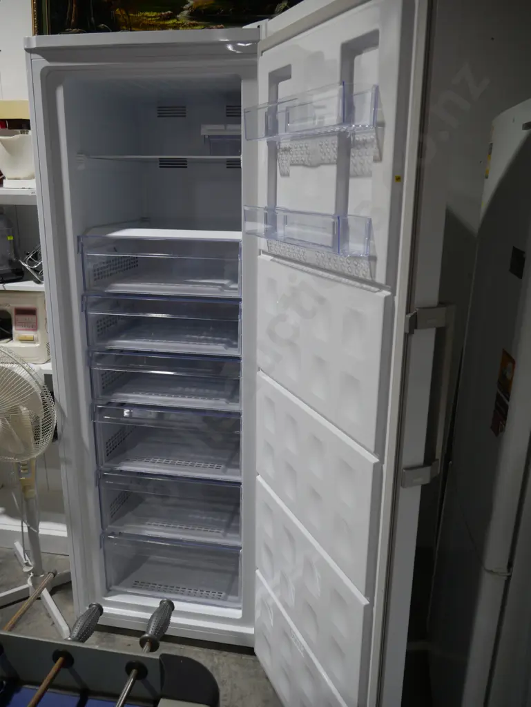 Beko upright freezer Image 1++