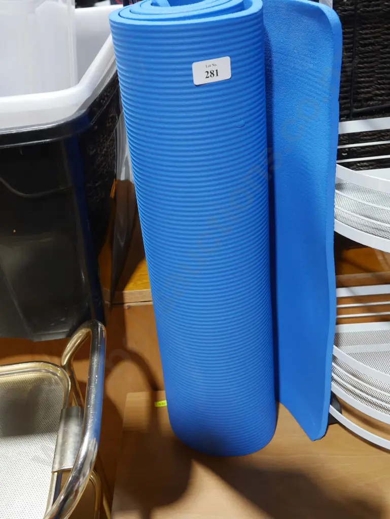 Yoga mat Image 1++