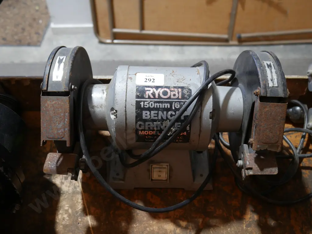 Ryobi bench grinder Image 1++
