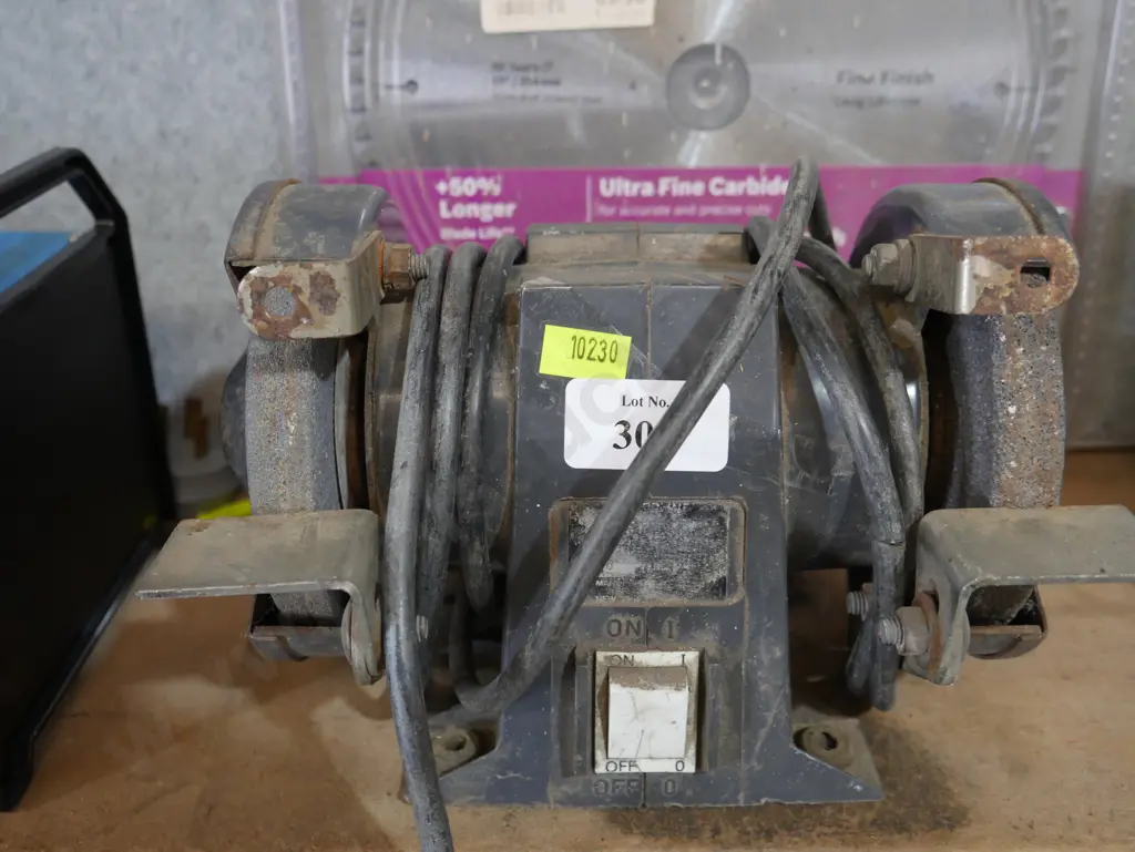 Bench grinder Image 1++