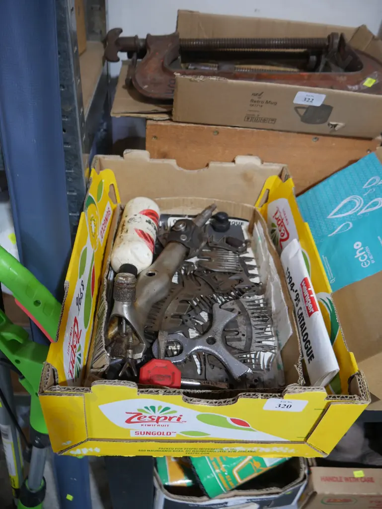 Sheep shearing blades etc Image 1++