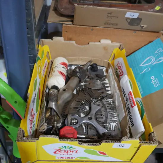 Sheep shearing blades etc