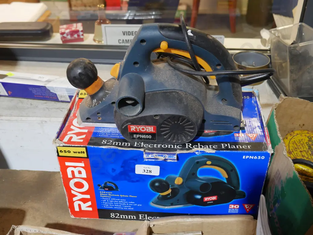 Ryobi planer Image 1++